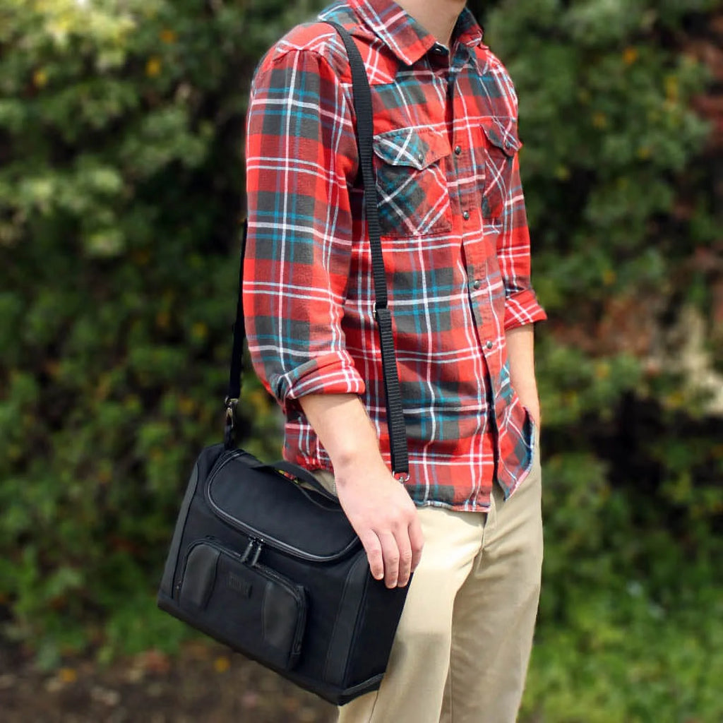 Compact Messenger Bag for 11 Inch iPad Pro and 10.9 Inch iPad Air (Black) H45972