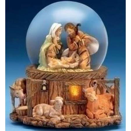 Musical Lighted Holy Family Glitterdome Z150526