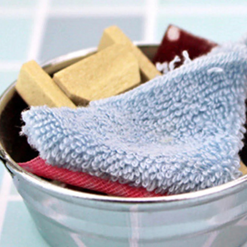 1:6 Dollhouse Tin Wash Tub with Handles V368619