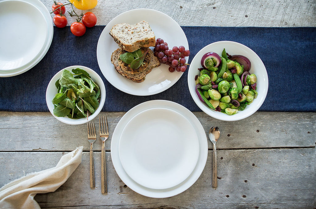 18-Piece Glass Dinnerware Set O29792