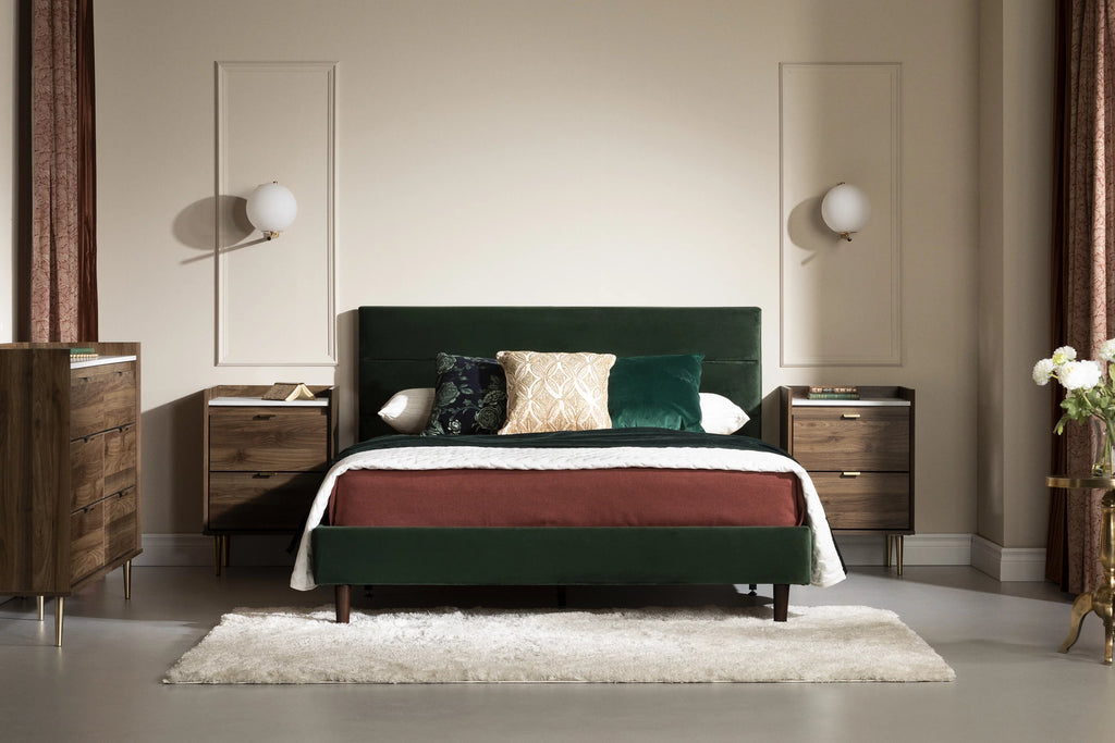 Queen Upholstered Platform Bed T25295