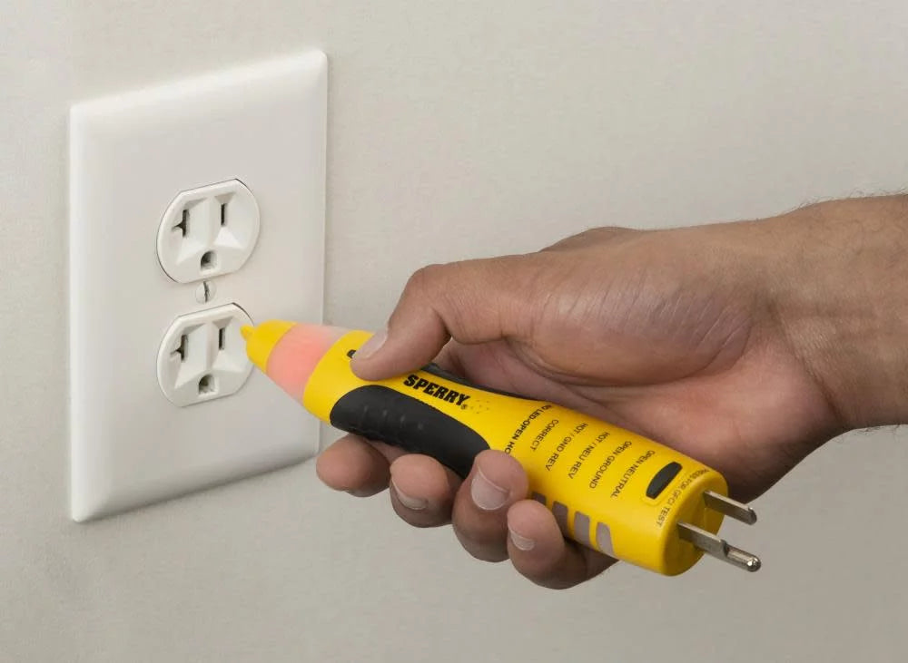 2-in-1 Non-Contact Voltage Detector GFCI Outlet Circuit Analyzer M856