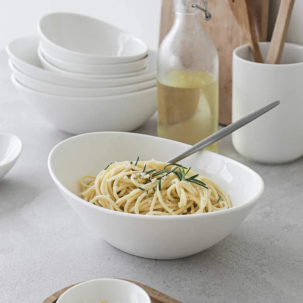 White 36 Ounce Porcelain Serving Bowls, Set of 4 Q41224