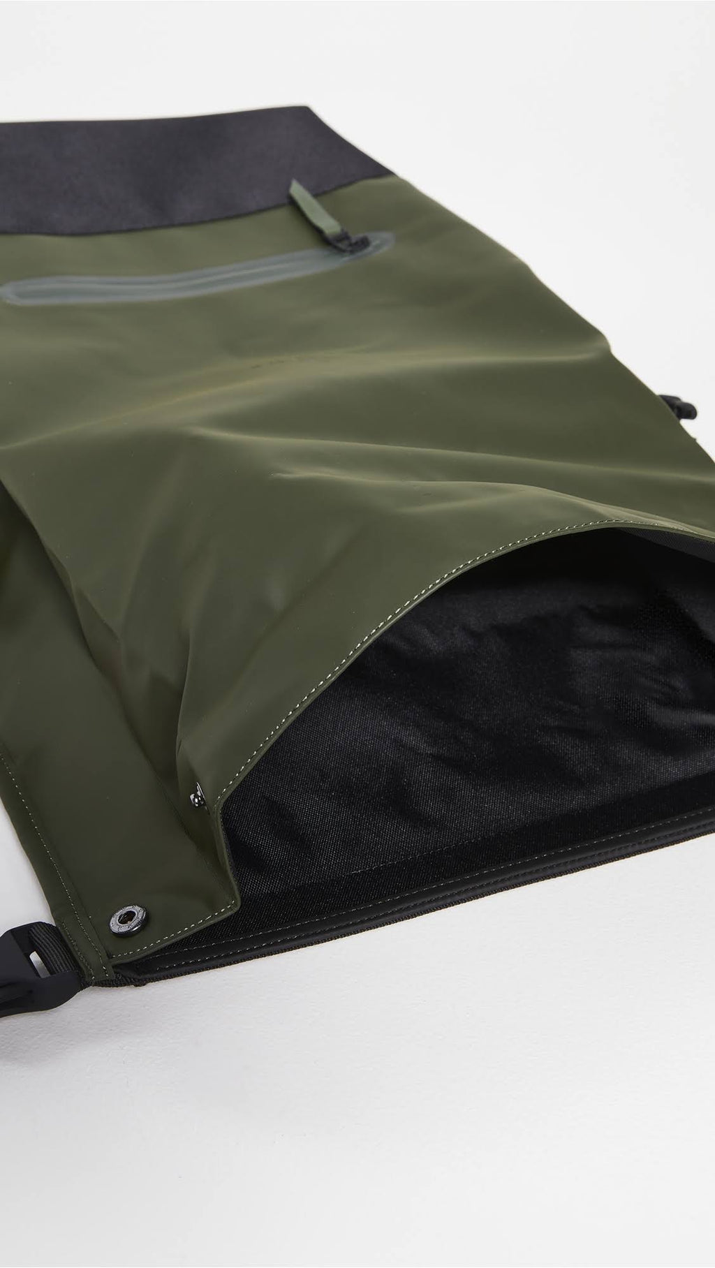 Green Buckle Rolltop Rucksack I807