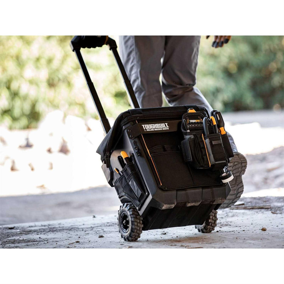 Large Rolling Tool Bag M631