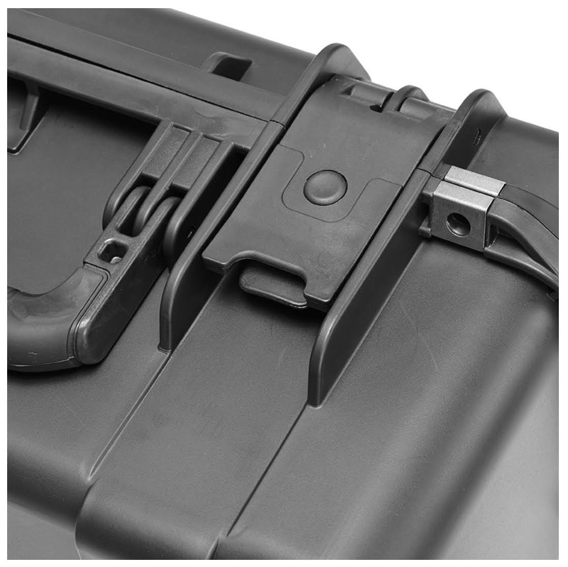 12 Battery Case D36230