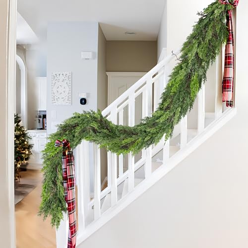 9FT Green Pine Garland U8984